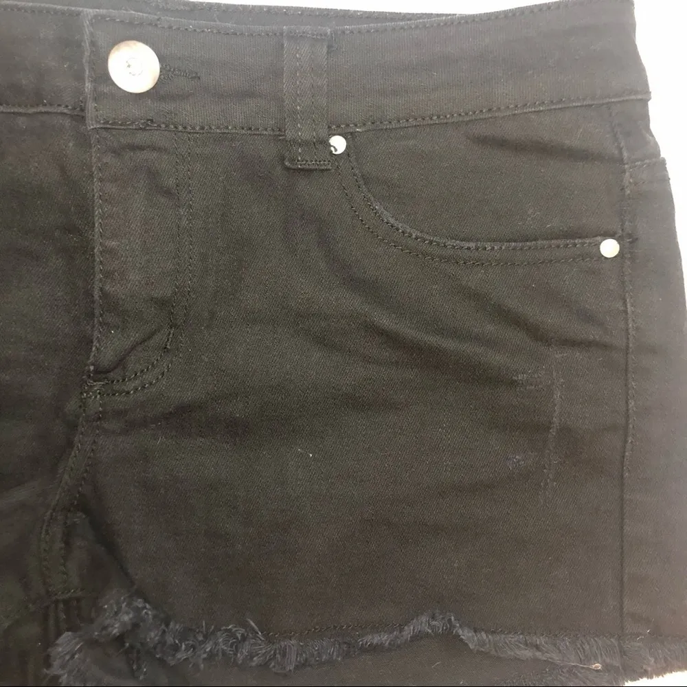 Forever 21 Black Cut Off Jean Shorts - Image 6