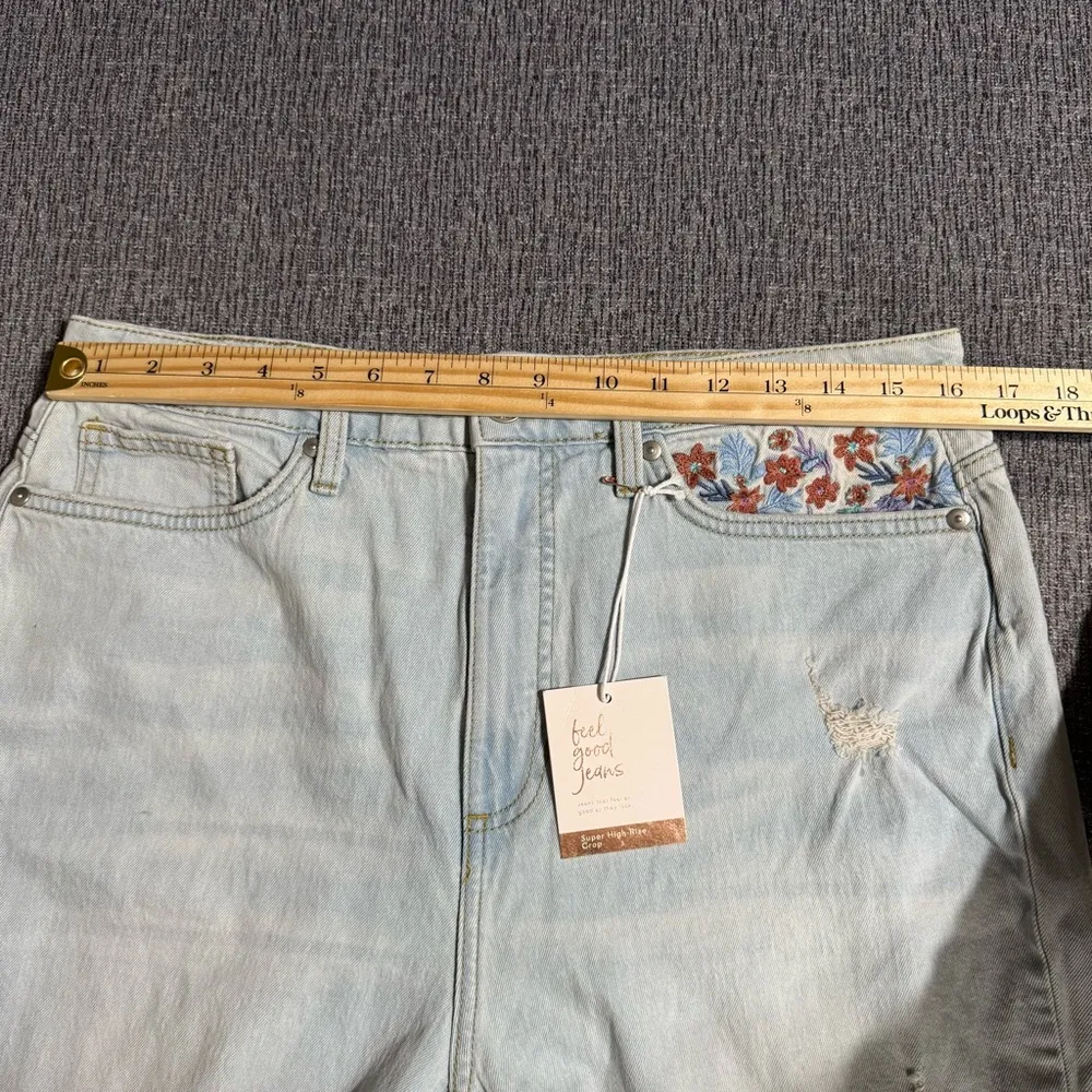 Lauren Conrad Feel Good Distressed Cropped Jeans - Image 14