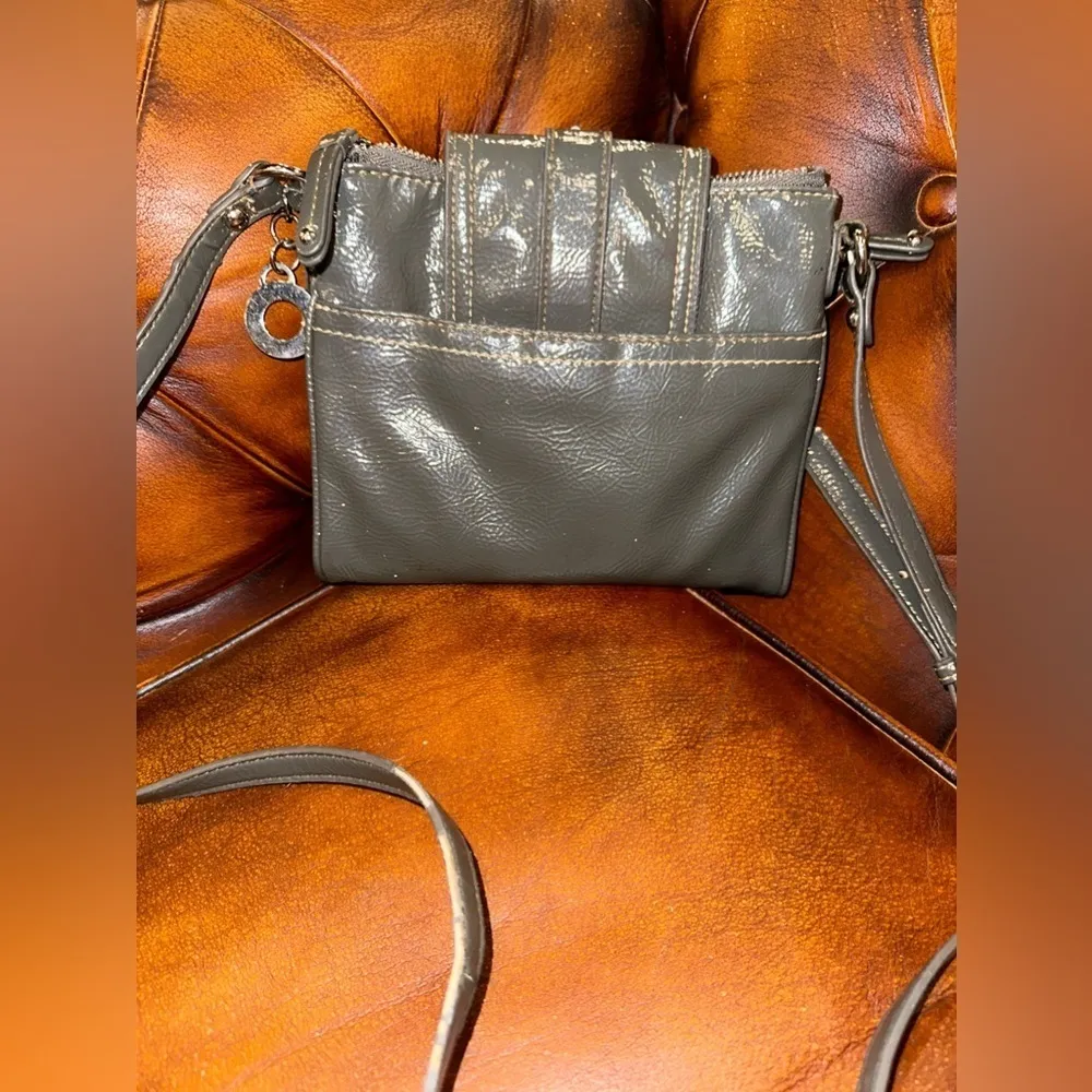 GUC Nine West Handbag One Stop Shopper Crossbody Purse PVC Patent - Image 4