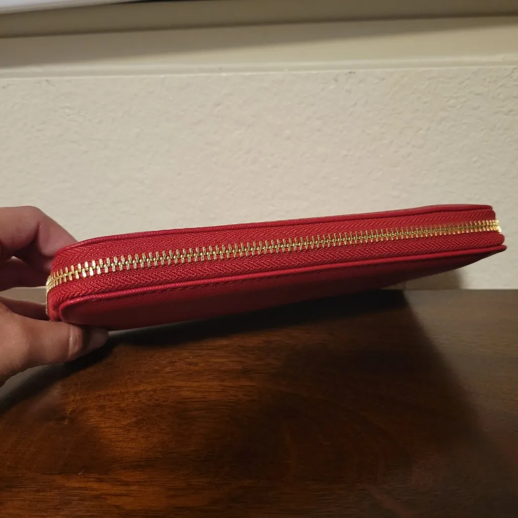 Steve Madden Red Wristlet Clutch | Grab it and go the distance | Like New - Image 4