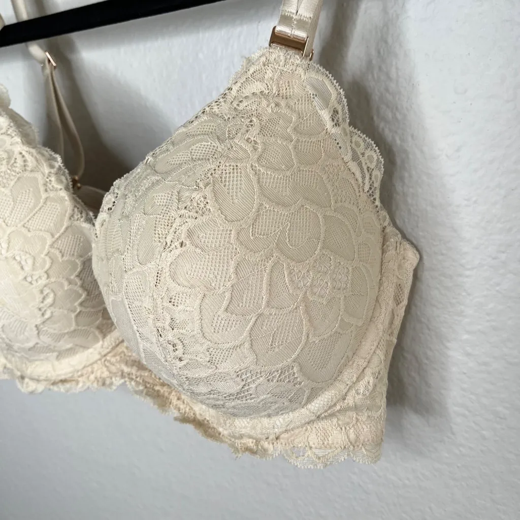 Aerie Cream Lace Plunge Push Up Bra Size 36D - Image 3