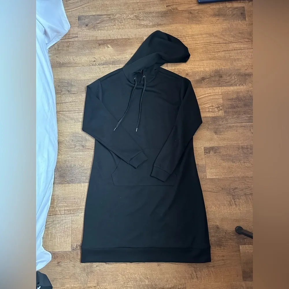 TORRID At The Knee Cupro Hoodie Dress Black - Image 3