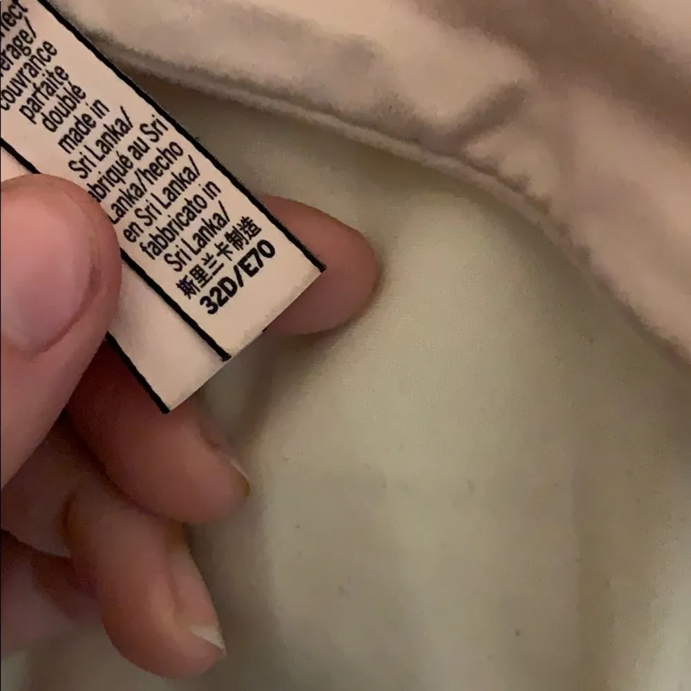 Victoria’s Secret pink bra - Image 5