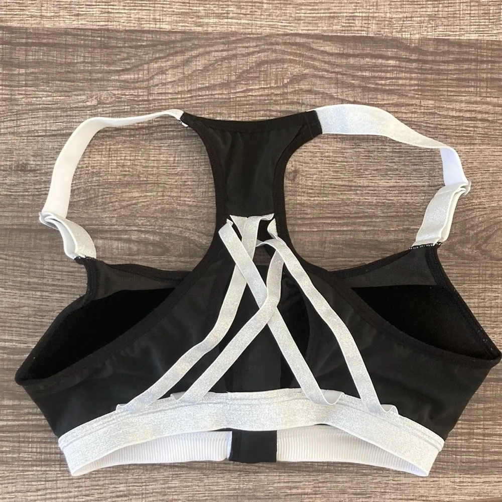 Victoria’s Secret| Black/Silver Incredible Lightweight Max with Zipper sz 32B - Image 3