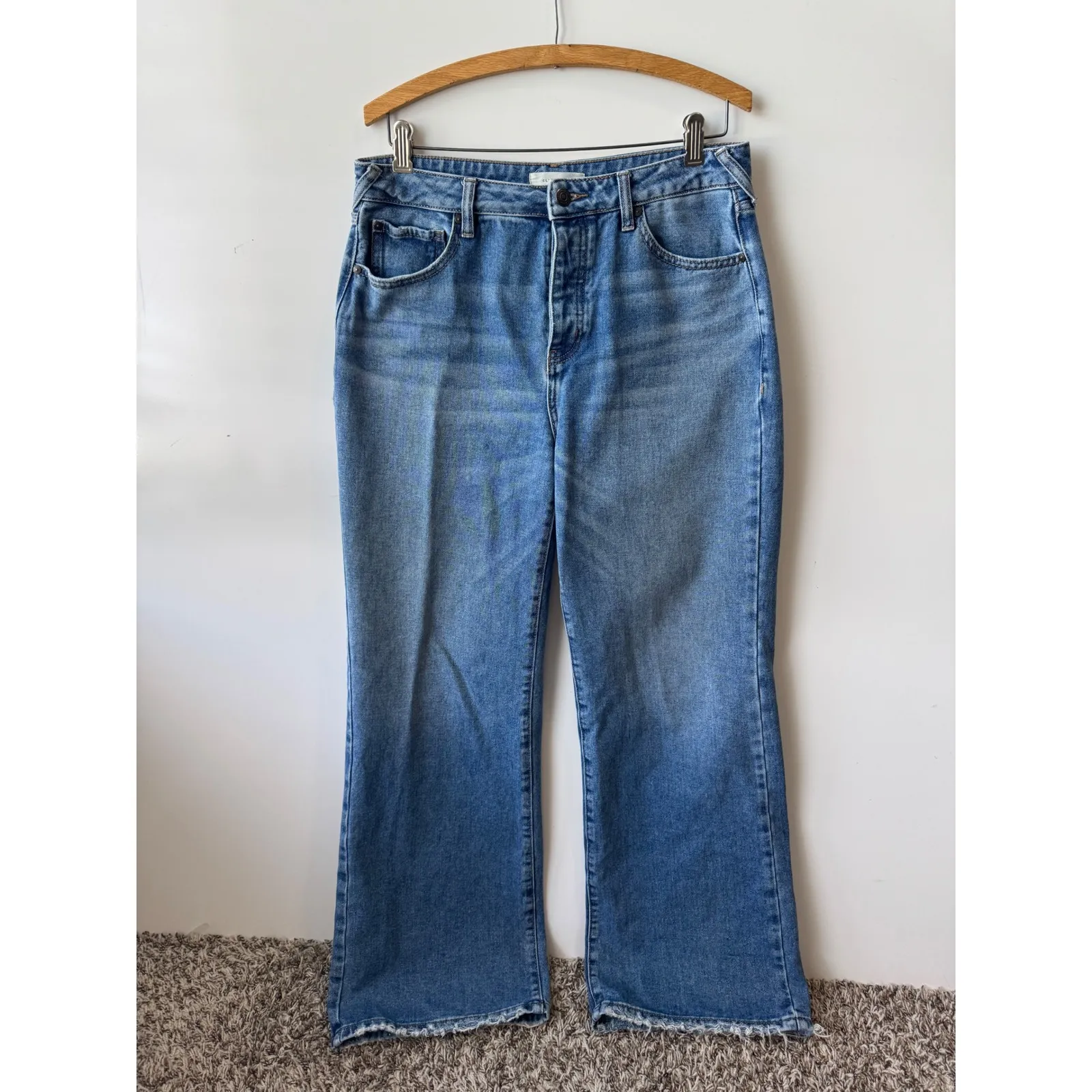 Cleo + Wolf High‎ Rise Loose Fit Flare Leg Jeans Distressed Hem 28W x 32L Blue Size 28 - Image 9