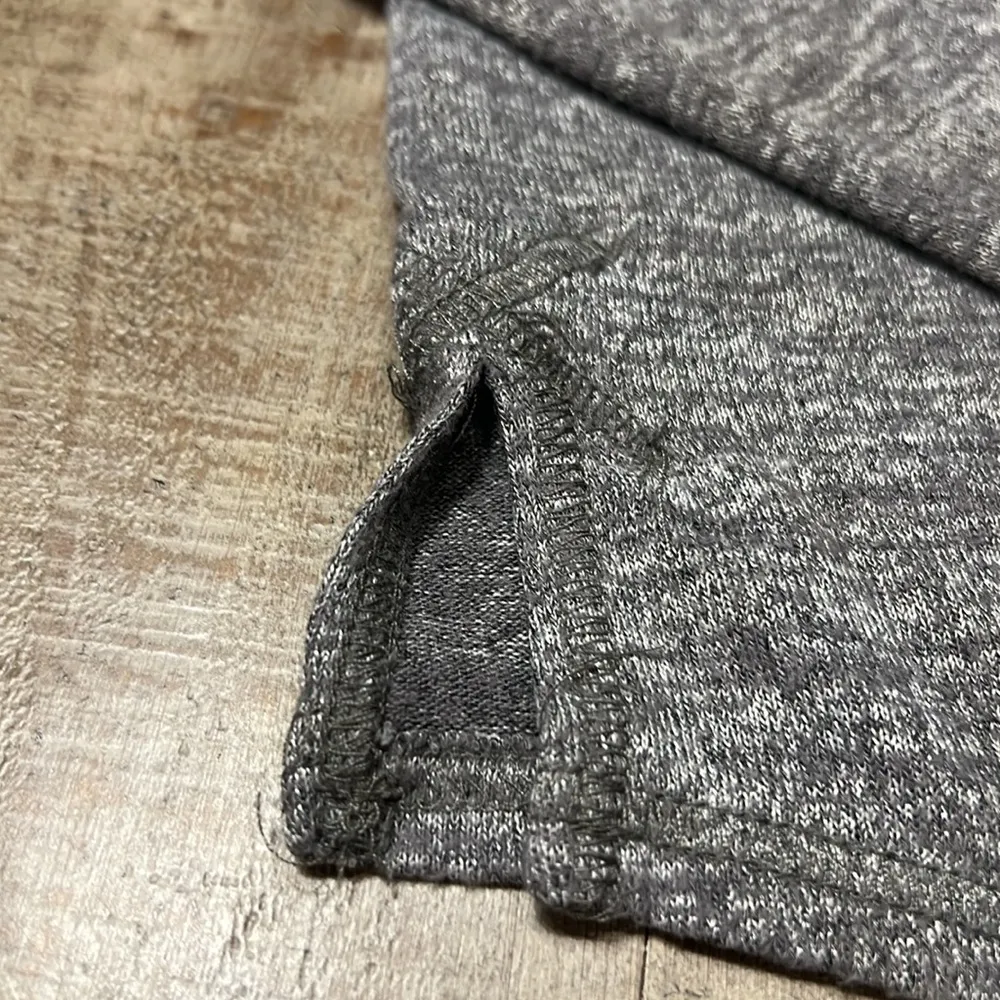 Gilly Hicks by Hollister Sweater Womens Size Large Gray Long Sleeve EUC - Image 7