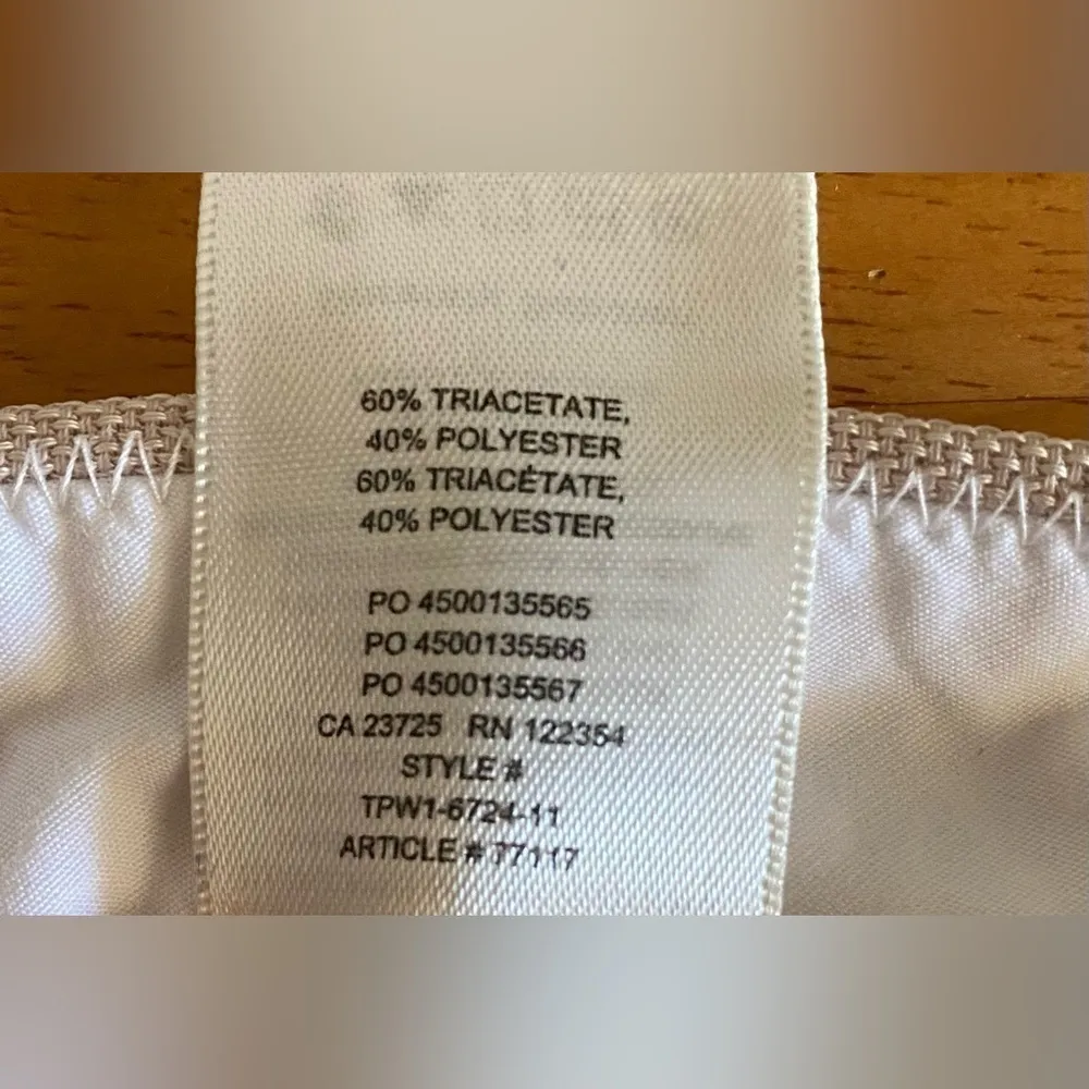 Babaton Beige Shorts Size 8 - Image 5