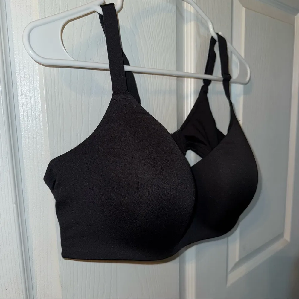 Hanes Black Supportive Sports Bra - Image 2
