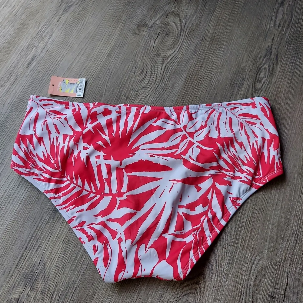 Evri Tummy Control 1X red and white floral Hawaiian print bikini bottoms - Image 2