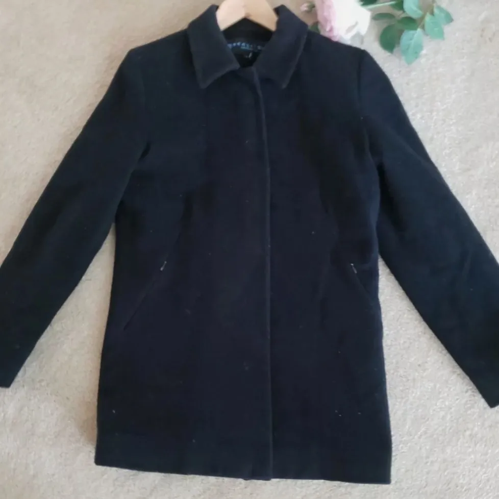 Kenneth Cole Reaction black Cashmere wool blend coat New! Size 6 - Image 3