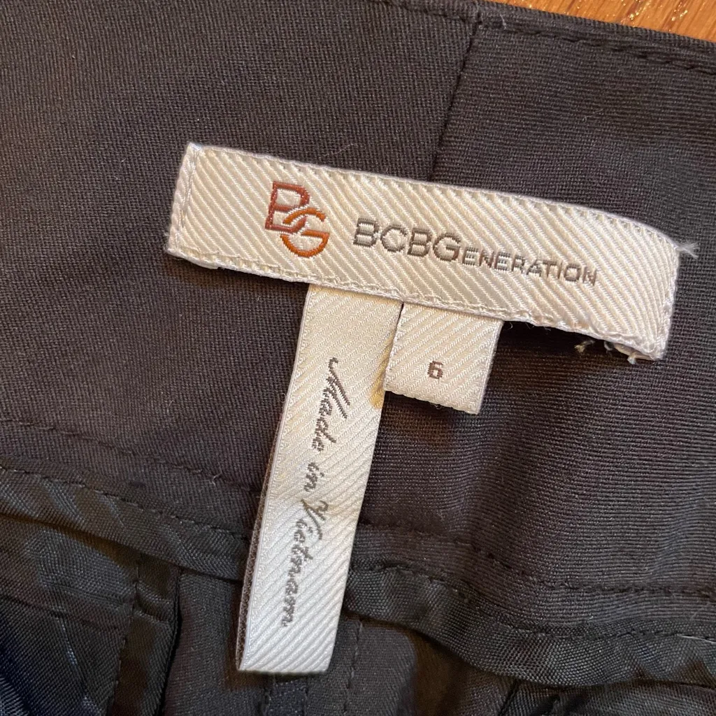 BCBGeneration Black Tailored Ankle Pants – Size 6 - Image 3