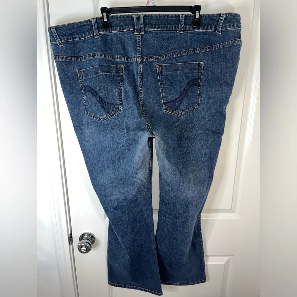 Lane Bryant Slim Boot Cut Denim Genius Fit Embroidered Jeans Sz 28 Petite - Image 4