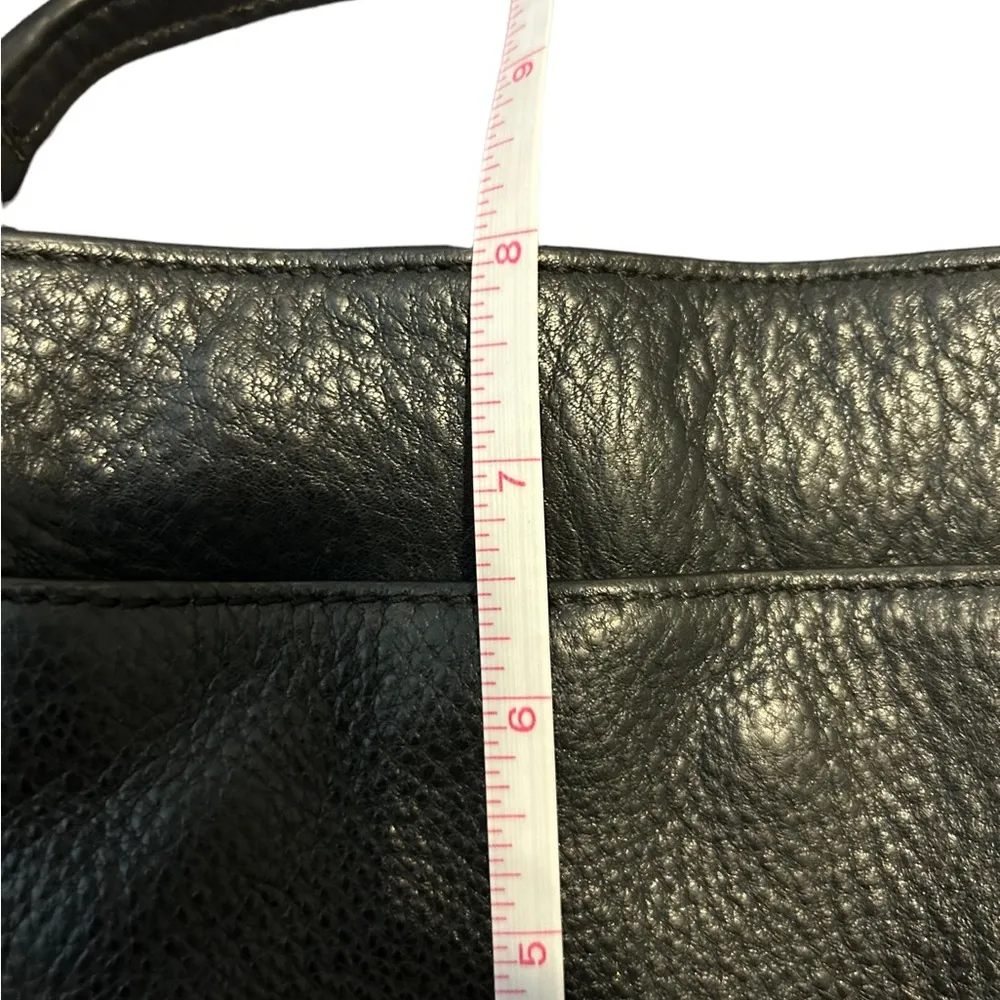 Vince Camuto  black leather crossbody bag - Image 6