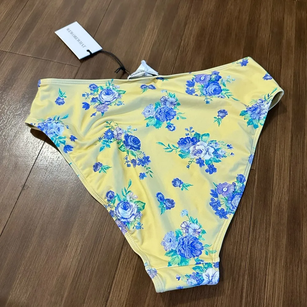 Revolve WeWoreWhat NWT Floral High Rise High Waist Bikini Bottom Cream Floral L - Image 5