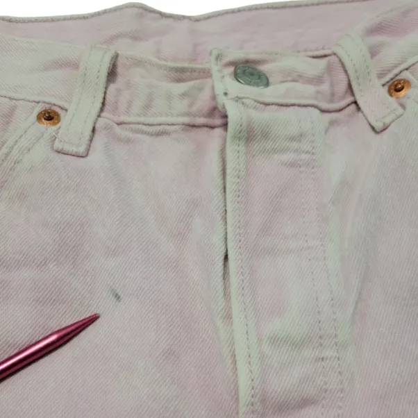 Levi's Shorts Size 28 W30"xL3"  501 Jean Shorts Denim Shorts Cut Off Shorts Cut Offs - Image 4