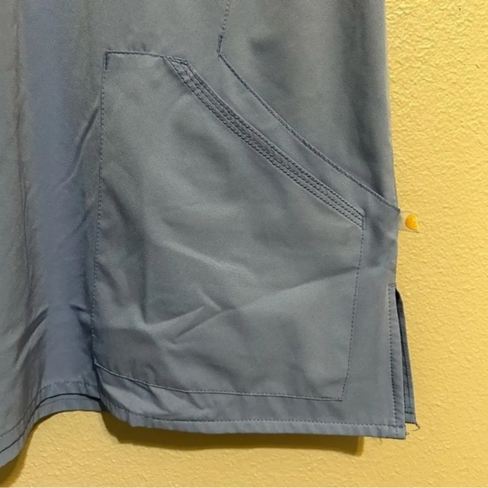 Carhartt Force multi pocket v neck scrub top ceil blue women’s size XL - Image 3