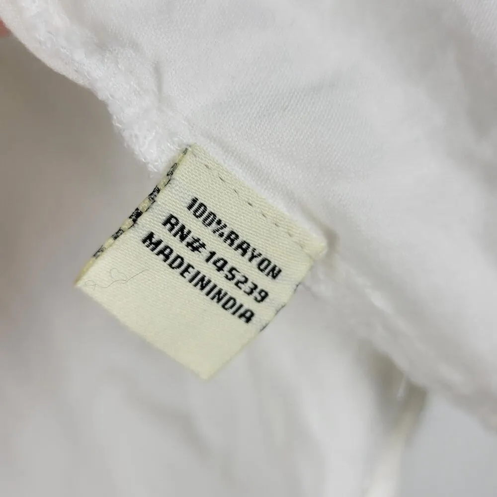 Style Envy Women Top Size M White Eyelet Off - Image 8