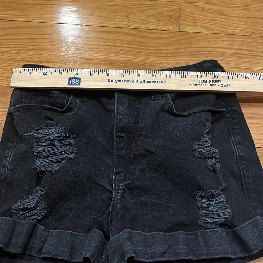 Hollister black dristress jean shorts size 28 . - Image 7