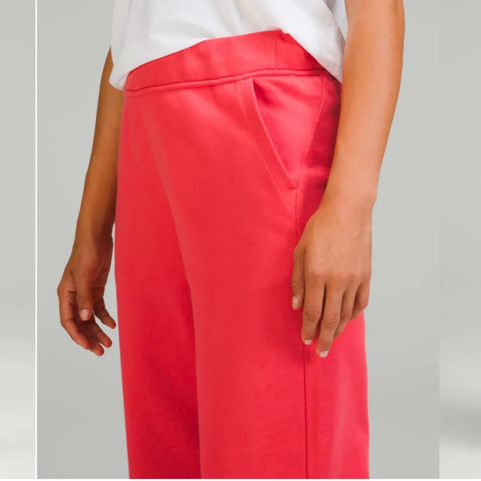 Lululemon  Women’s Sz 4 Relaxed High Rise Casual Lounge Streetwear‎ Cotton Jogger - Image 4