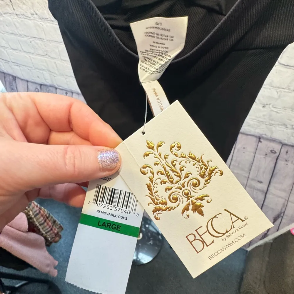 BECCA Women's Standard Modern Edge Bandeau Tankini, Swimsuit Tops, Black L NWT - Image 10