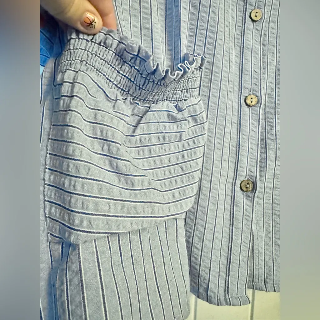 Entro Oversized Blue Stripe Button down Short Sleeve Shirt with Pockets - Image 2