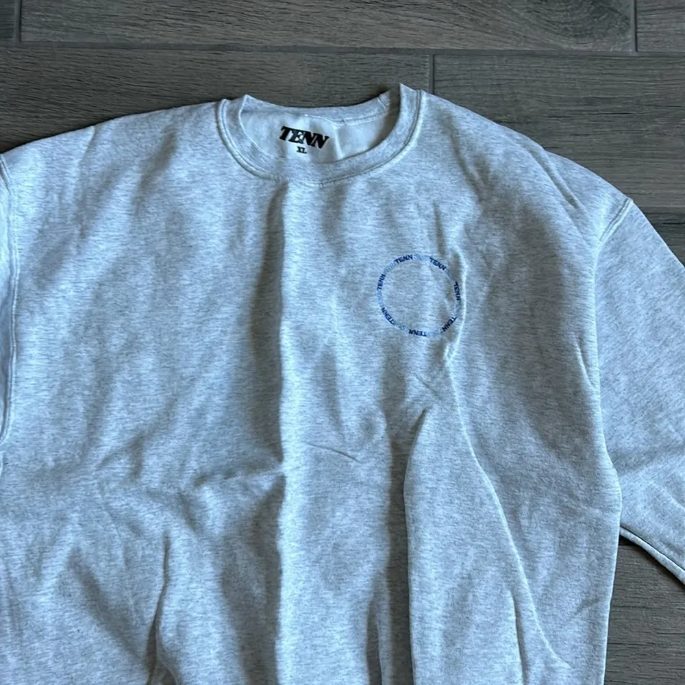 Tenn pullover sweatshirt Size XL - Image 2