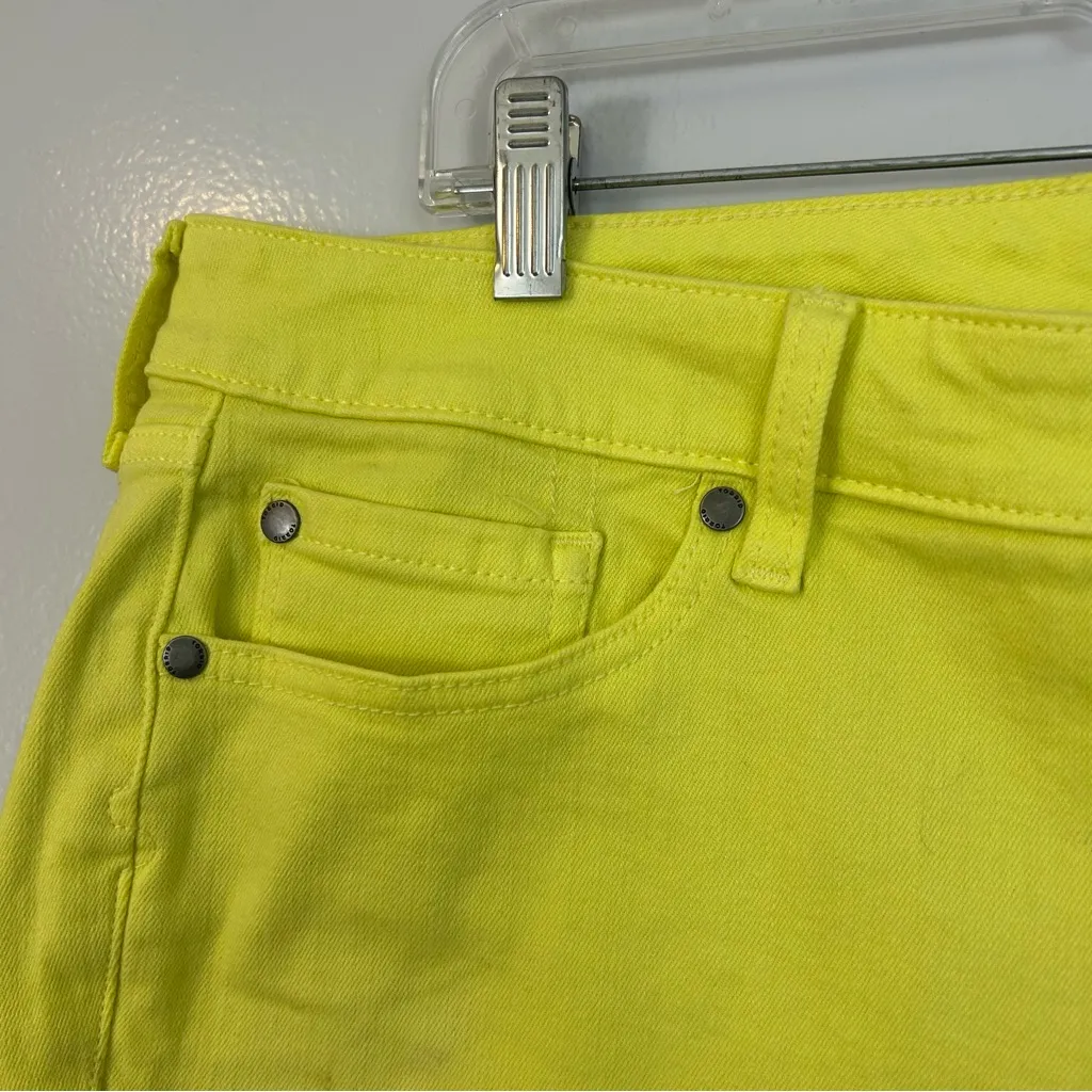 NEW Torrid Bright Yellow Button Fly Raw Hem Denim Shorts Size 16 - Image 2