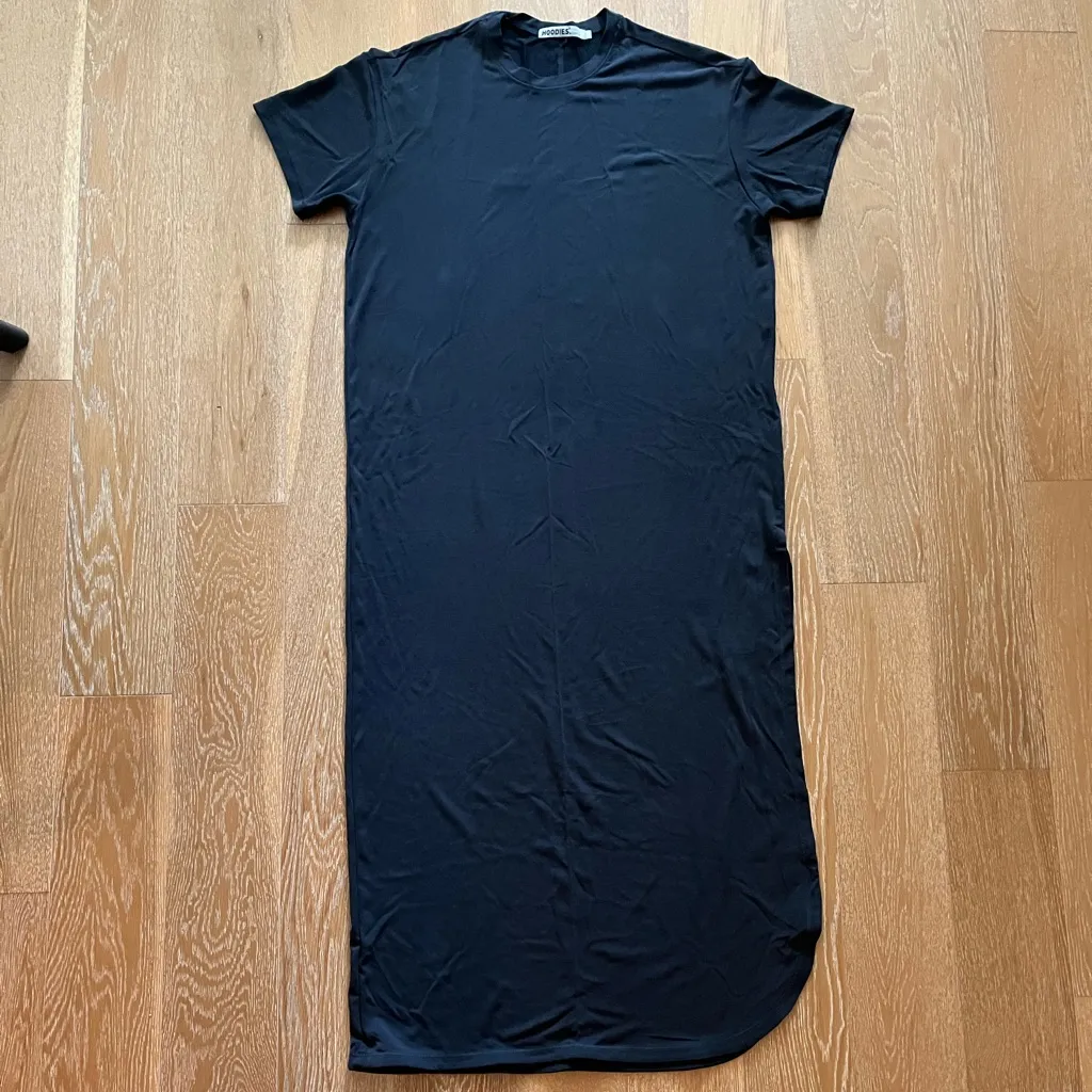 Casual Black Maxi Dress one side slit used Size M - Image 2