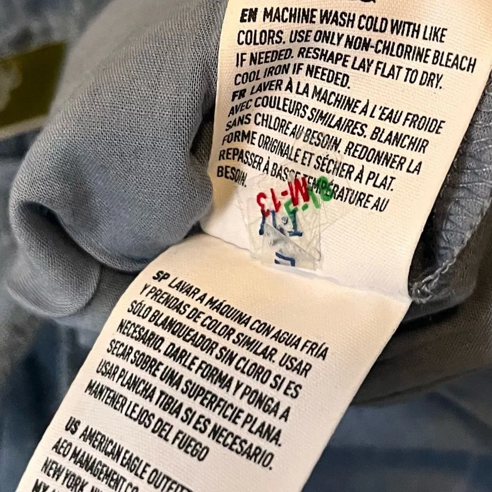 American Eagle‎ Chambray Blue Crop Top Size Medium - Image 6