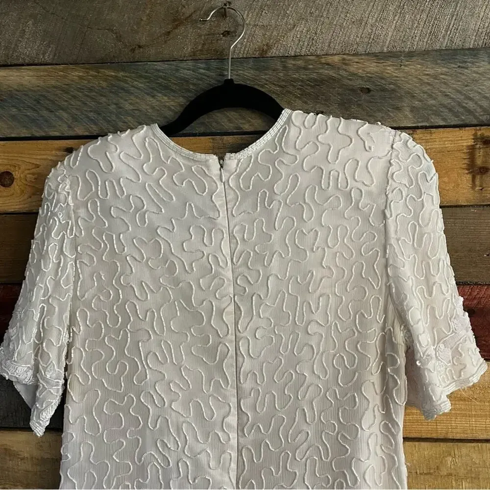 White 100% Silk Beaded Top‎ Size Medium - Image 12