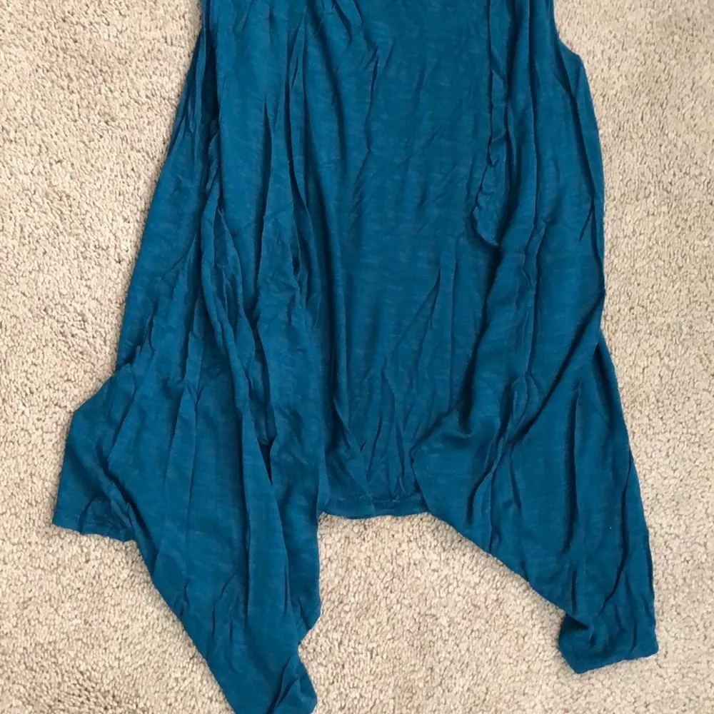 BKE Buckle Flyaway Vest Cardigan Dark Teal Medium - Image 3
