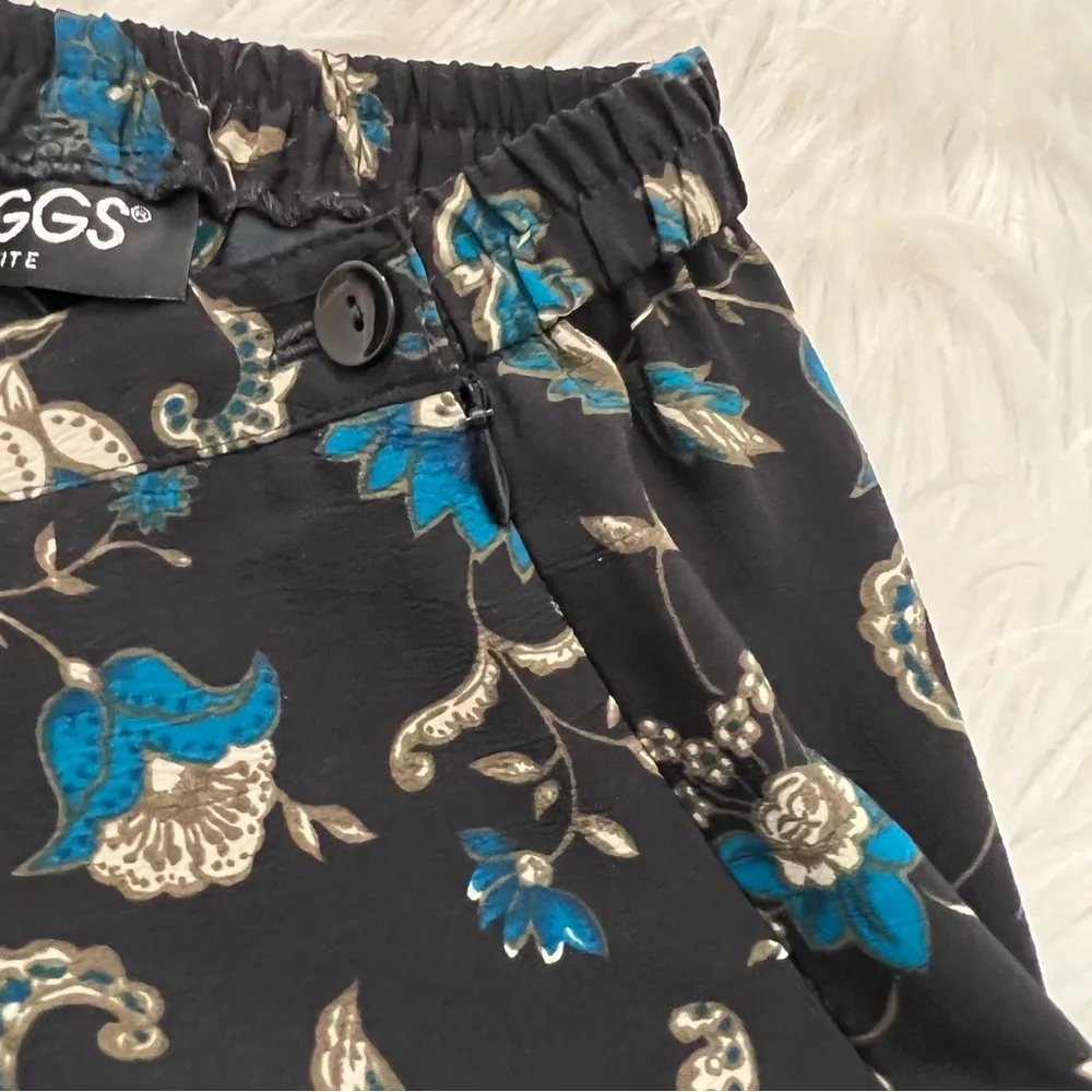 Briggs Midi Skirt Black Floral Side Slits - Image 5