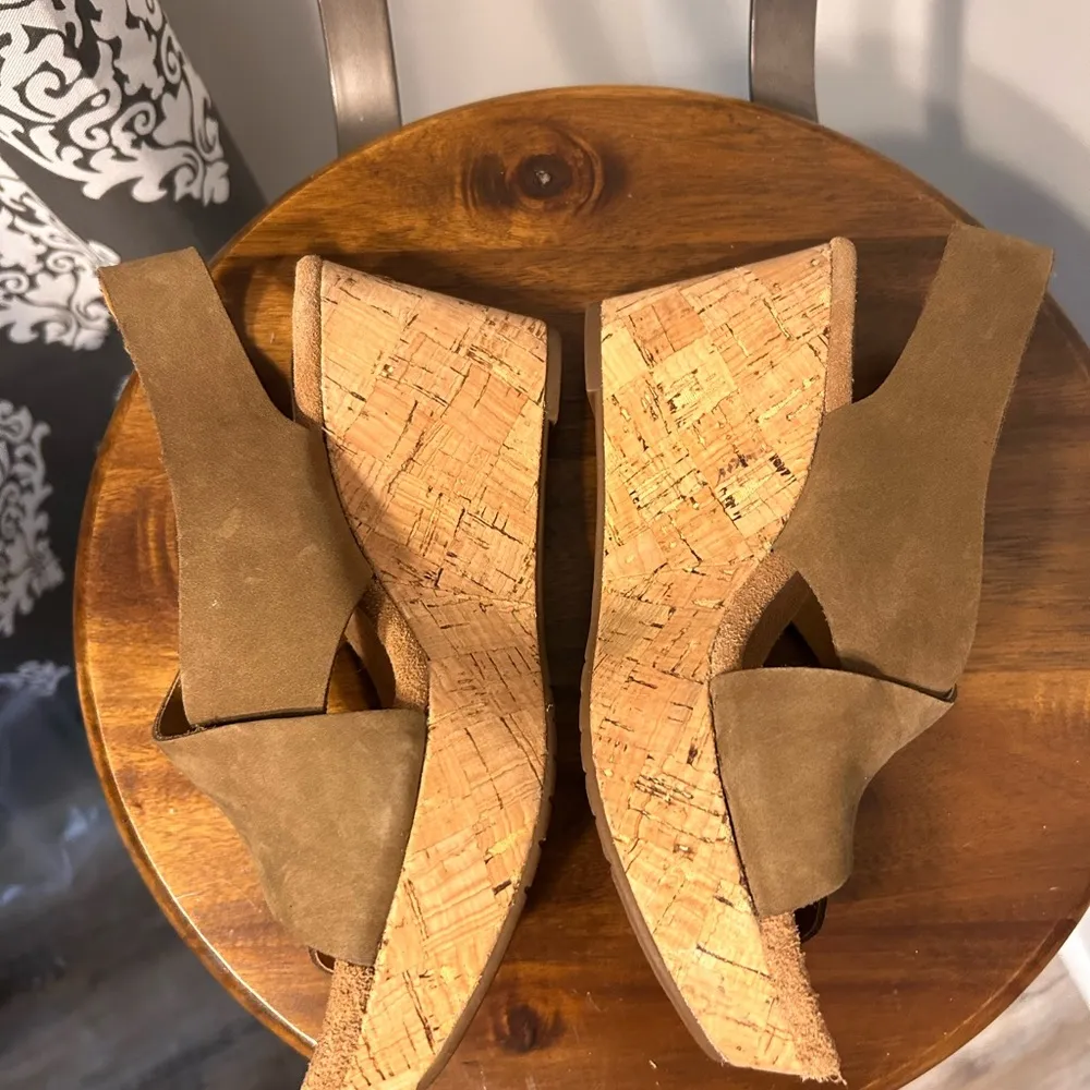 Clarks suede wedge sandals 7 - Image 3