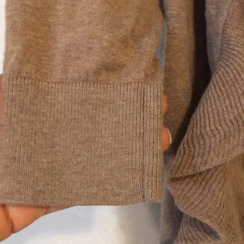 Banana Republic ladies sweater blouse M - Image 15