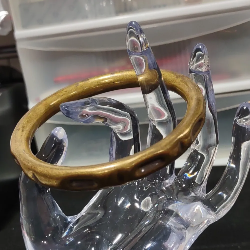 Brass bangle bracelets - Image 5