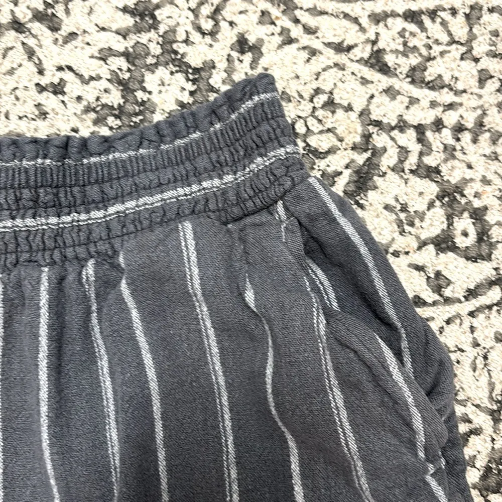 Universal Thread Linen Blend Shorts - Image 2