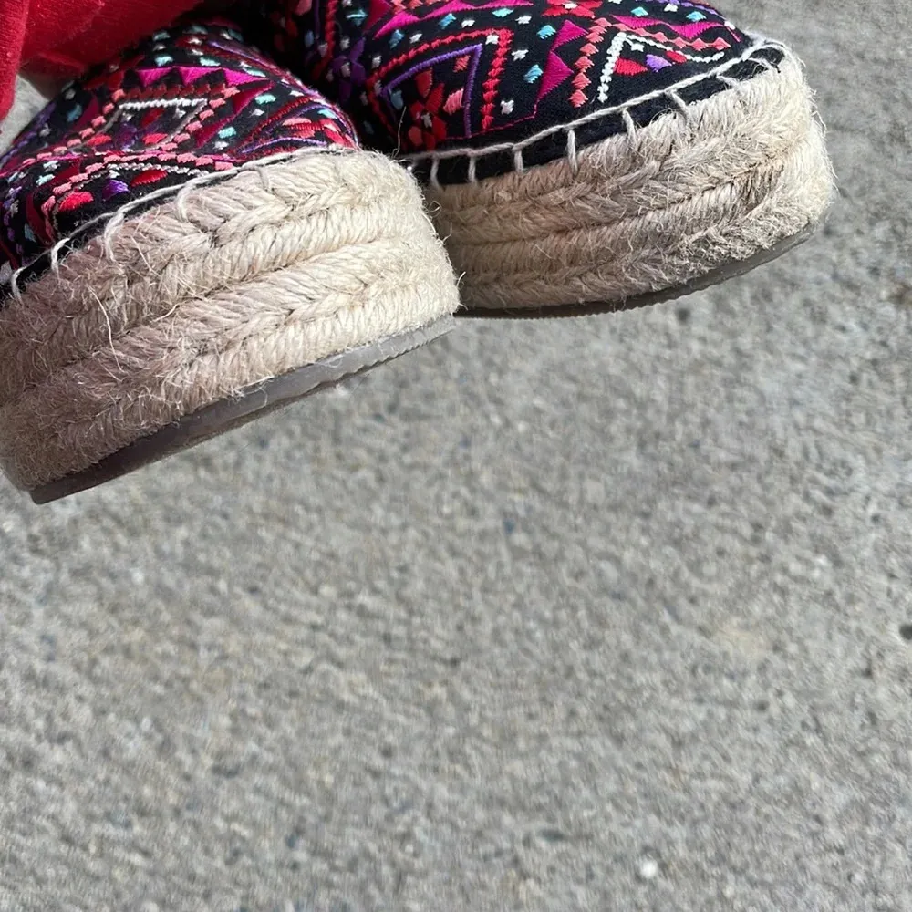 American Eagle Embroidered Mule Platform Espadrille Shoes size 8 - Image 6