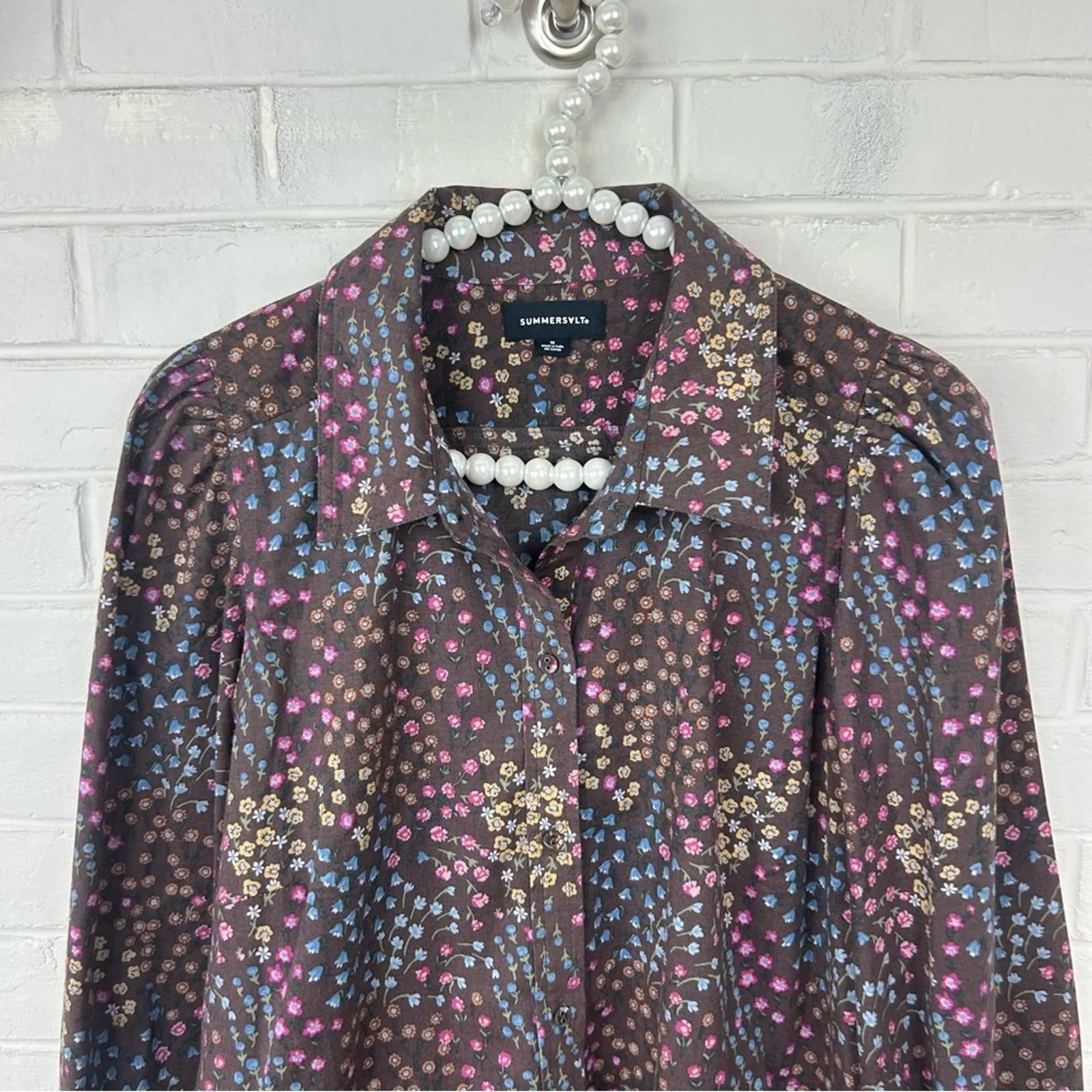 Summersalt The Countryside Poplin Tiered Shirtdress in Floral Prairie Chocolate - Image 5