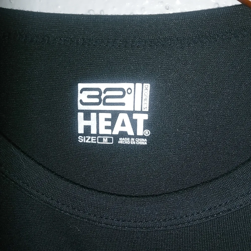 32 Degrees Heat M Scoop Neck Black Long Sleeved Base Layer Top - Image 7