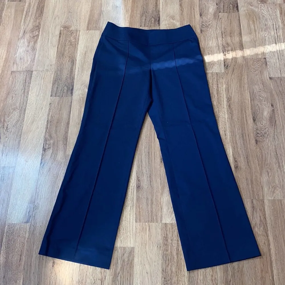 St. John Collection Navy Blue Trousers EUC Sz 10 Wide Leg Flare Business Luxury - Image 7