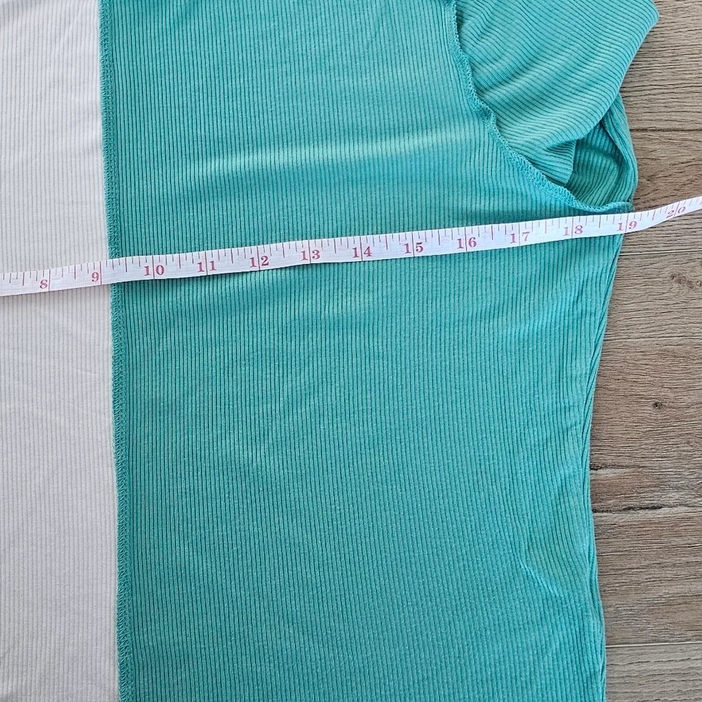 half white half teal target long sleeve - Image 5