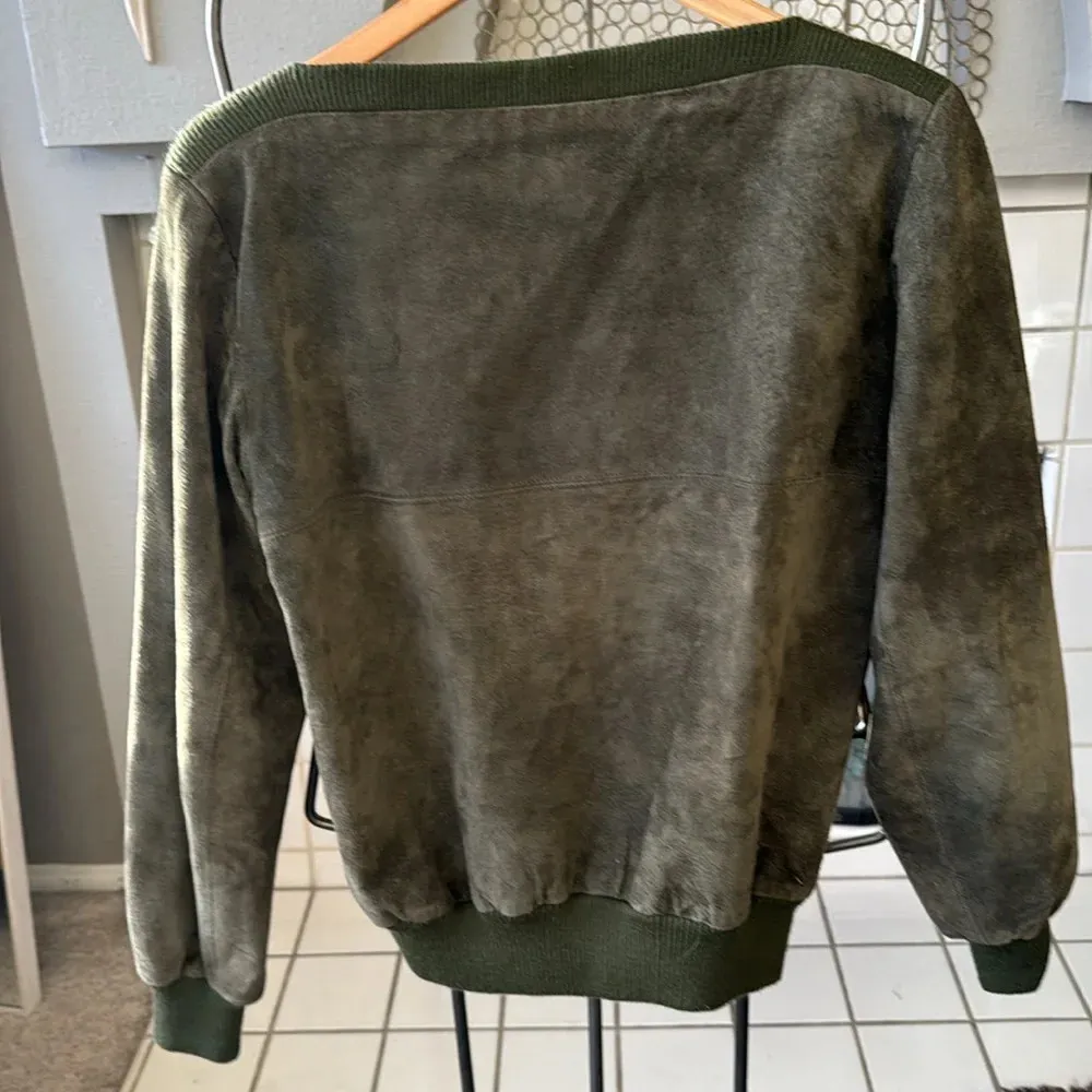 Vintage Green Suede Kenar boat neck style knit sleeve & edge details size M top - Image 3