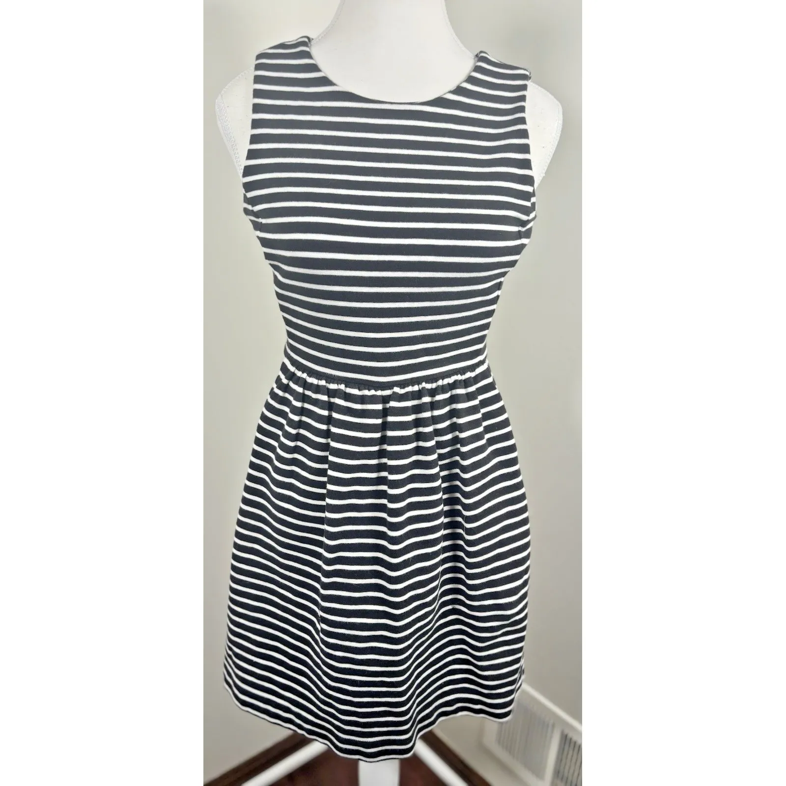 J. Crew‎ Factory Fit & Flare Daybreak Dress Size XXS Black and White Coastal - Image 2