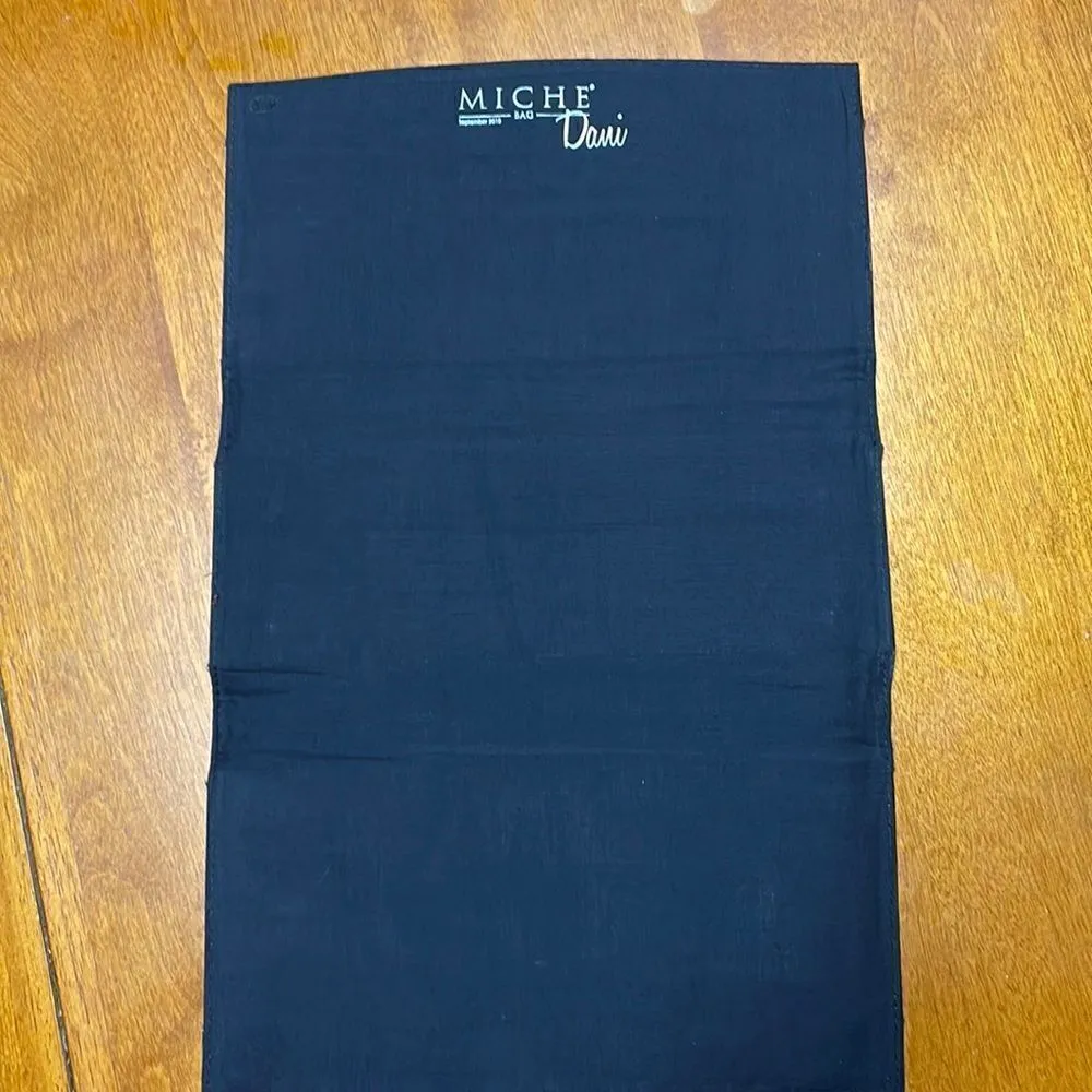 Miche Dani Style Shell for Classic Bag Red - Image 5