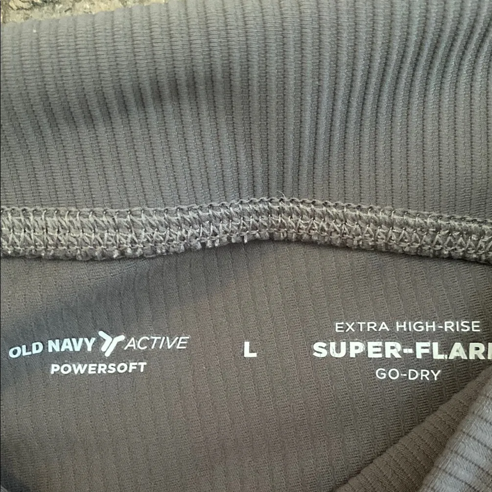 Old Navy Gray Wide Leg Pants - Image 2