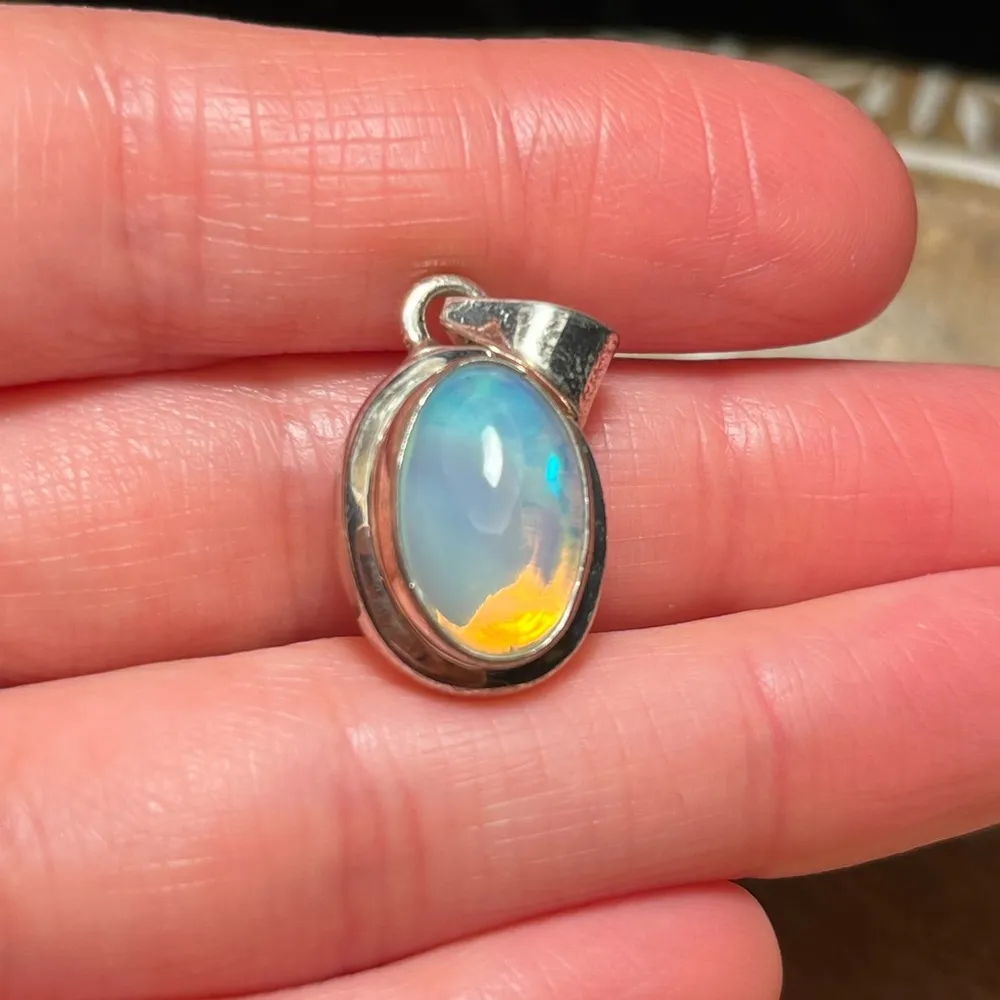 Natural Ethiopian Opal 925 Sterling Silver Pendant - Image 12