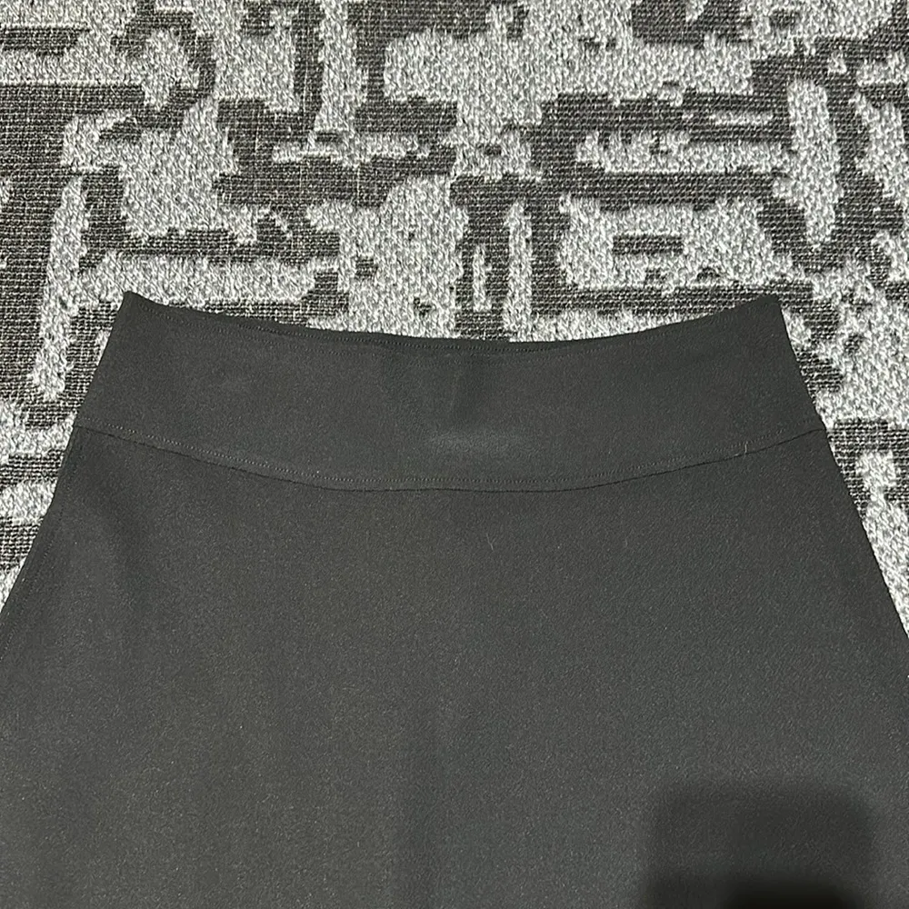 H&M Black A-Line Skirt - Size 10 - NWT - Image 2