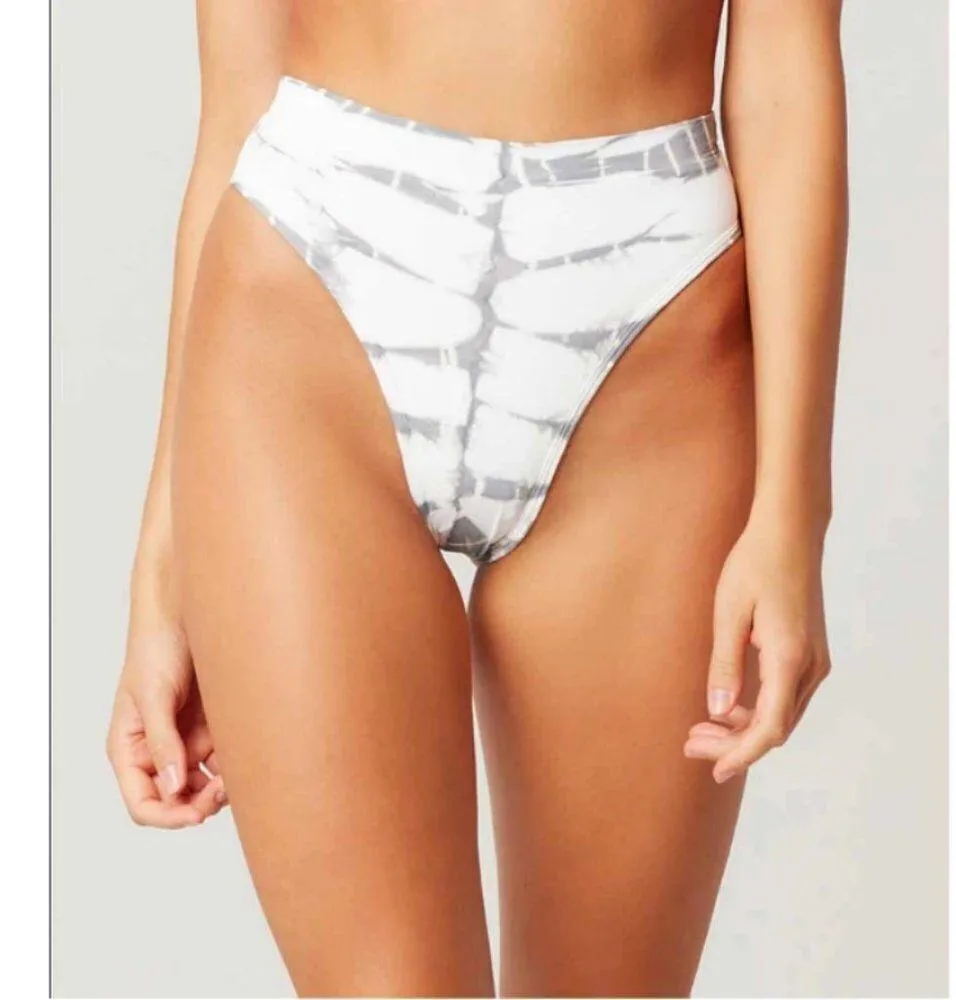 💕L*SPACE💕 Frenchi High Waisted Bottoms ~ Tie Dye - Image 9