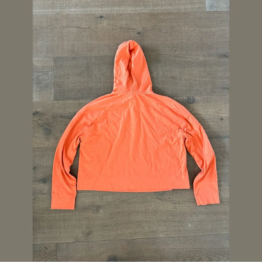 everlane retro jersey orange hoodie pullover sweatshirt - Image 3