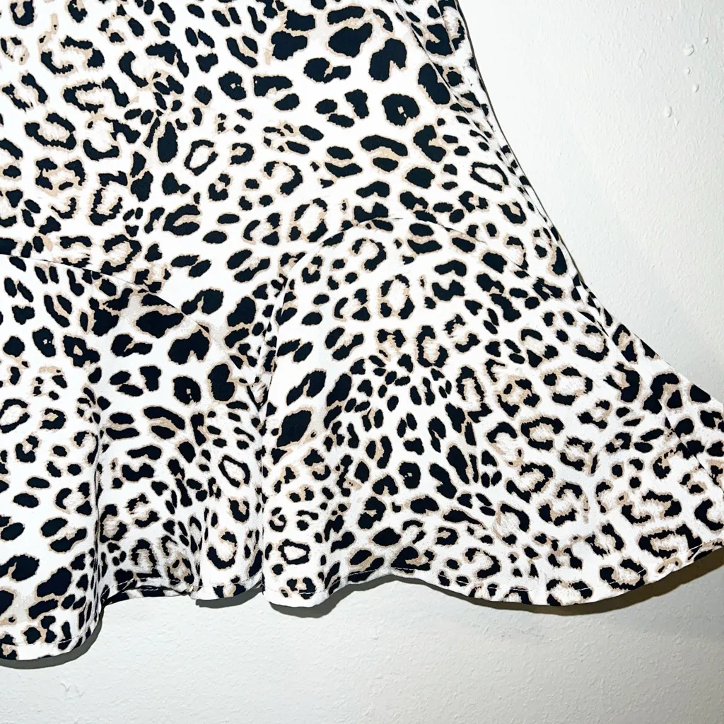 Mi Ami by Francesca’s leopard print flowy lined mini skirt White Size M - Image 5
